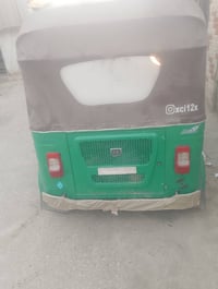 تكتك موديل 21 لاضربه ولا صبغ السعر 5 وربع 07727650940