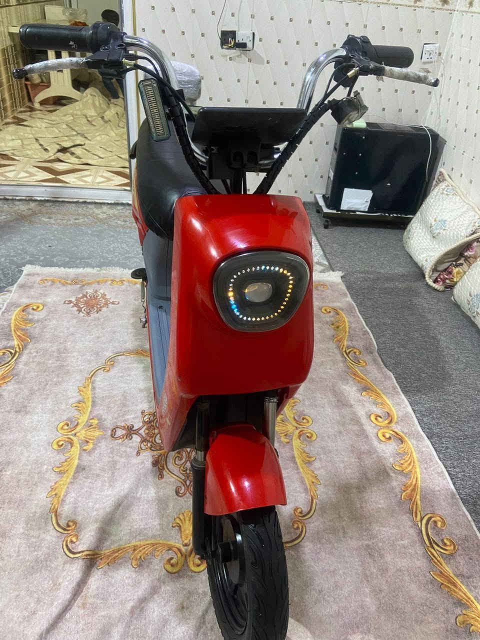 ماطور شحن حجم 14 اخو الجديد نوعية الماسه 4 بطاريات كبار وبشرط السرعه 99 تشغيل عن بعد شاشه أيباد 4 كير تثبت السرعه مكان أربيل سعر 220الف ومجال 
*********** وتس اب 

***********
