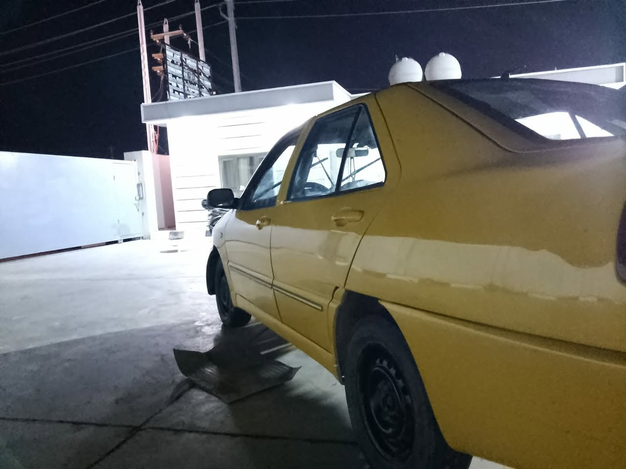 شيري كوين موديل 2010 رقم بغداد
للتواصل اتصال على الرقم 
***********
السعر ٢٨ وبيها مجال
