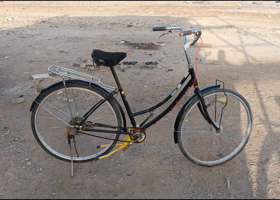 سلام عليكم شباب باسكل للبيع ياباني حجم 26 كامل تايرات انضاف وياله انضاف مابي نقص حساس شغال كلش نضيف دبل ستان سعره مناسب مكاني بعقوبة شراي راسلني خاص ودلل أو اتصل ***********
