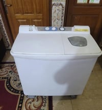 للبيع غساله هيتاشي ياباني اصلي حجم وسط 14 كيلوا حقيقي بلاديه السعر 100...