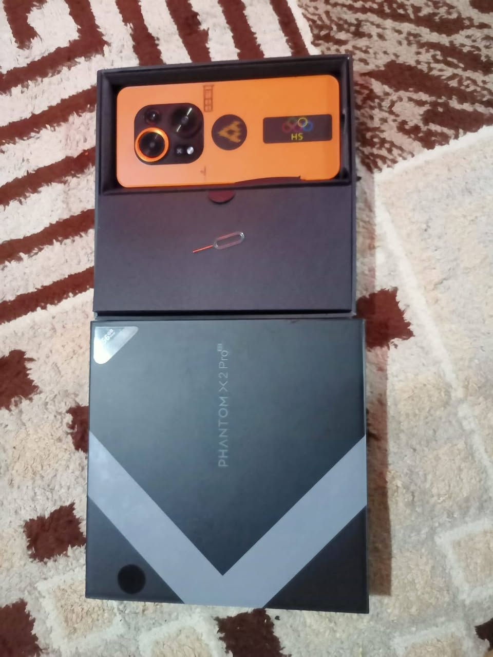 فانتوم X2برو باب ثاني
جهاز جديد مامستعمل
فاتحه من كرتون للعرض فقط
يحتوي على شاحه +سماعه +كفر 
يصلح للاطفال العاب يوتيوب هواي شغلات
سعره٧٥
***********
***********
