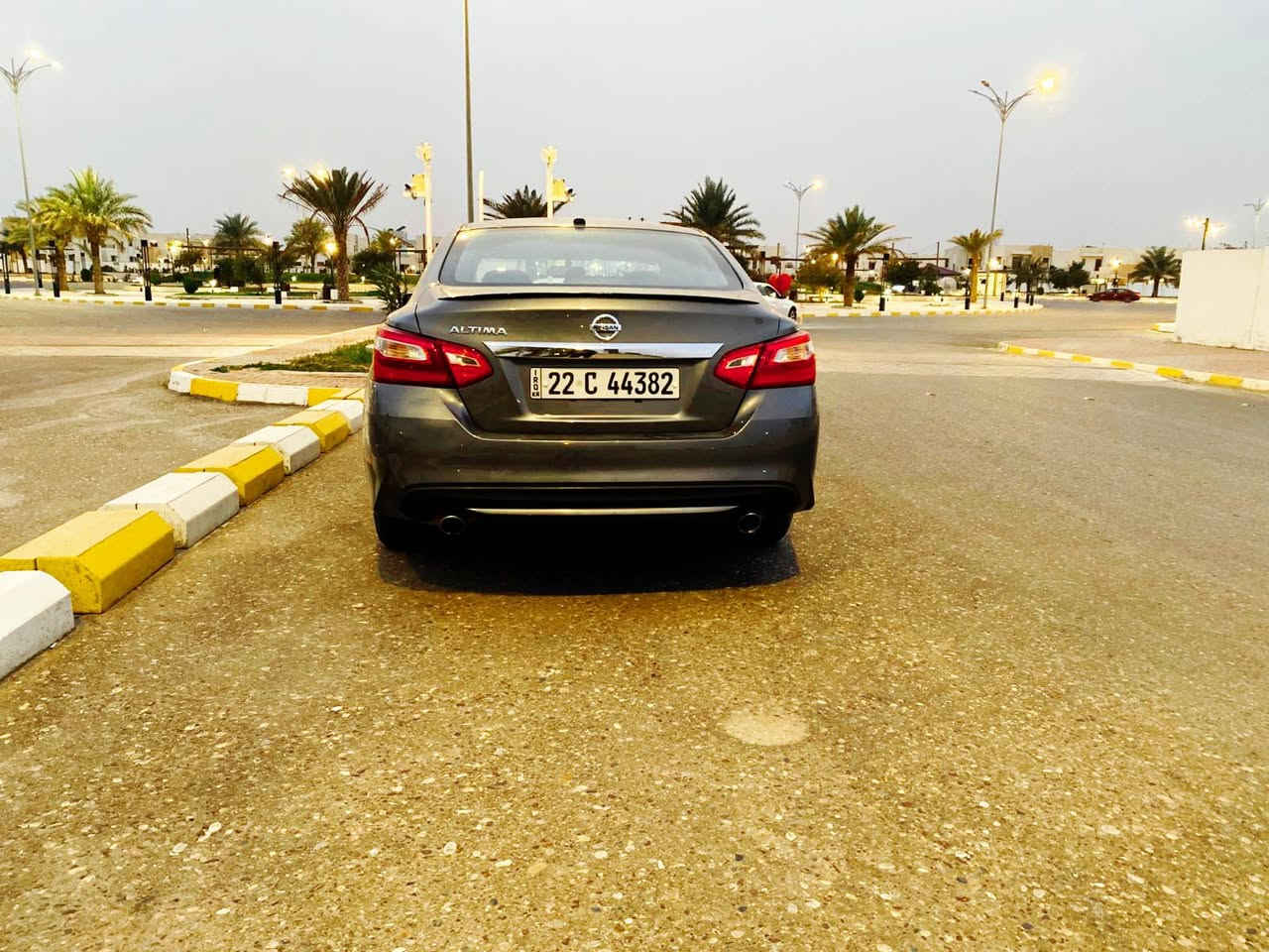 السلام عليكم بيع مستعجل بسعر ١١٧ نيسان التيما ٢٠١٦ رقم اربيل دولي بأسمنا سنويه هزه  لل٢٠٢٩شرط التحويل محرك  شاده جديد شرط صدر أمامي خلفي طخم تاير تبريد ثلج سياره جاهزه من الدعاميه للدعاميه ماشيه ١٠٠حقيقي استخدام شخصي فول مواصفات عدا الفتحه
السعر ١١٧ورقه اعتذر جداً عن الاقساط والوعده 
ملاحظه/السياره مكفوله كفاله عامه فقط خشم البنيد مرشوش البنيد كلير شرط بدون دواخل سونار مرفق 
مكان السياره تكريت 
***********
***********     ‏
***********
