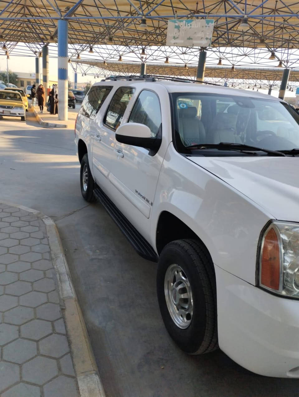 السلام عليكم يوكن جمسي موديل 2007 مكينه كير حداديه كهربائيات تخم تاير برجستون دواخلها حلوه  السياره مكفوله من ضربه المكان ناصرية مركز مكلف بل نشر خاص ما اجاوب السعر 170 وبيه مجال قليل ***********
