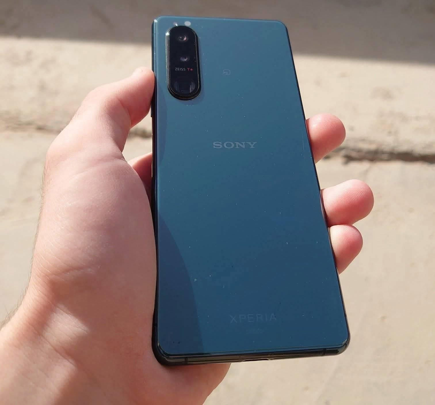 سلام عليكم 
جهاز sony 5 mark 3 
موصفات snapdragon 888 شاشة oled ذاكرة 128 رام 8 لليسأل ببجي 60 فريم
جهاز جدا نظيف وستعمال شخصي واضح بصور بس بي فطر بركن بشاشة ما مأثر ع الجهاز ابدا مكفول من اي خلل كلة شغال تفحص ما عجبك يرجع وانا الممنون
كامرتة كلش حلوة سعر 160  
مكاني نجف متواجد ماسنجر ونا خادم النجف, العراق


**إذا كنت صاحب هذا الإعلان وتريد حذفه لأي سبب، رجاءا أرسل رسالة إلى الدعم الفني**