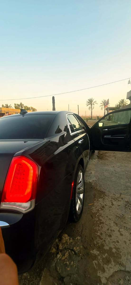 اوباما 2015معلايه 2022سيارة ب اسمي حادثها جاملغ وبنيد مكينه 3600 جاهزة حدادية تخم تايرات سعرها 155 ما متواجد على الفيس رقم الموبايل ***********
