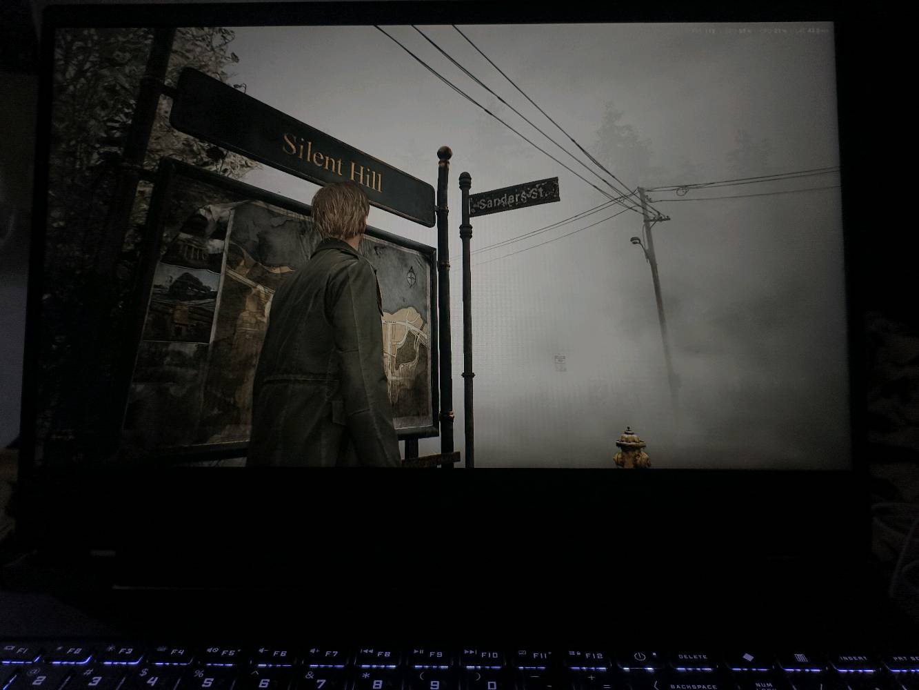 لابتوب اتش بی HP Victus F15-FA1000 gaming laptop

لابتوب تكدر تشتريه وتكول اشتريت جهاز جديد وبالك مرتاح، استخدام طالب كلية خفيف والجهاز بعده بضمان الشركة الي يخلص شهر12 صحة البطارية 98% مشحون 46 مرة فقط. الجهاز كامل بدون اي خدوش + شاحنته الأصلية (بعدها بچيسها) + جنطة لابتوب هدية .

CPU المعالج : I7 12th H
GPU كرت الشاشة : RTX 4050 6 VRAM
RAM الرام : DDR5 16GB
Storage التخزين : SSD 512 GB
Screen الشاشة : IPS 144 HZ
شركة HP بهذا اللابتوب متعاقدة مع الشركة الدنماركية العريقة Bang & Olufsen المختصة بمجال الهياكل الصوتية وهالشي يضمنلك تجربة صوتية ممتازة تفتقر الها اغلب اللابتوبات المعتمدين بنظامهم الصوتي على الشركة المصنعة فقط. سعر النسخة الجديدة حوالي 1,600,000 وهذا اللابتوب ابيعه ب 1,250,000 وبيه مجال بسيط للشراي.
شنو المواصفات التفصيلية للجهاز؟ يعني الموديل الكامل، نوع المعالج، الرام، وسعة التخزين؟: 

CPU المعالج : I7 12th H
GPU كرت الشاشة : RTX 4050 6 VRAM
RAM الرام : DDR5 16GB
Storage التخزين : SSD 512 GB
Screen الشاشة : IPS 144 Hz
الجهاز شكد حالته؟ بيه أي خدوش، كسر، أو قطع متبدلة/مصلّحة سابقاً؟: 
الجهاز شبه جديد بدون اي خدوش او قطع مبدلة .
البطارية شكد تقعد تقريباً؟ وهل الشاحن أصلي وموجود ويـاه؟: 
نعم موجود
وين موقعك بالضبط؟ وهل متاح الاستلام اليدوي أو التجربة قبل الشراء؟: 
بغداد، اذا ببغداد نعم
شنو سبب البيع؟ وهل عليه ضمان أو فاتورة بعده موجودة؟: 
يوجد ضمان الشركة + سبب البيع مدا استخدمه