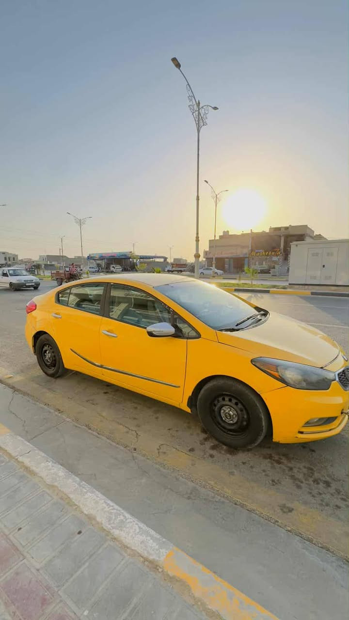 السلام عليكم 
#ملاحظه// سونار بالمنشور 
#فورتي 14
شاشه كبيره 
كامره خلفيه 
محرك كير مكفول 
محرك 1800
تخم تأير 
حداديه جديده 
تحكم ستيرن
تبريد ❄️
#رقم بغداد دولي 
#السعر105وبي مجال 
#رقم الهاتف ***********
#مكان كربلاء حي المعلمين
