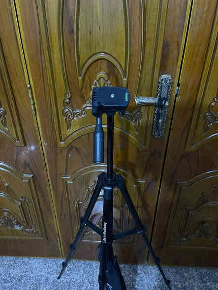 ستاند كاميرا و مبايل ماركة uegogo  ارتفاع 152 سم حديد بالكامل سعر 20 الف
***********
