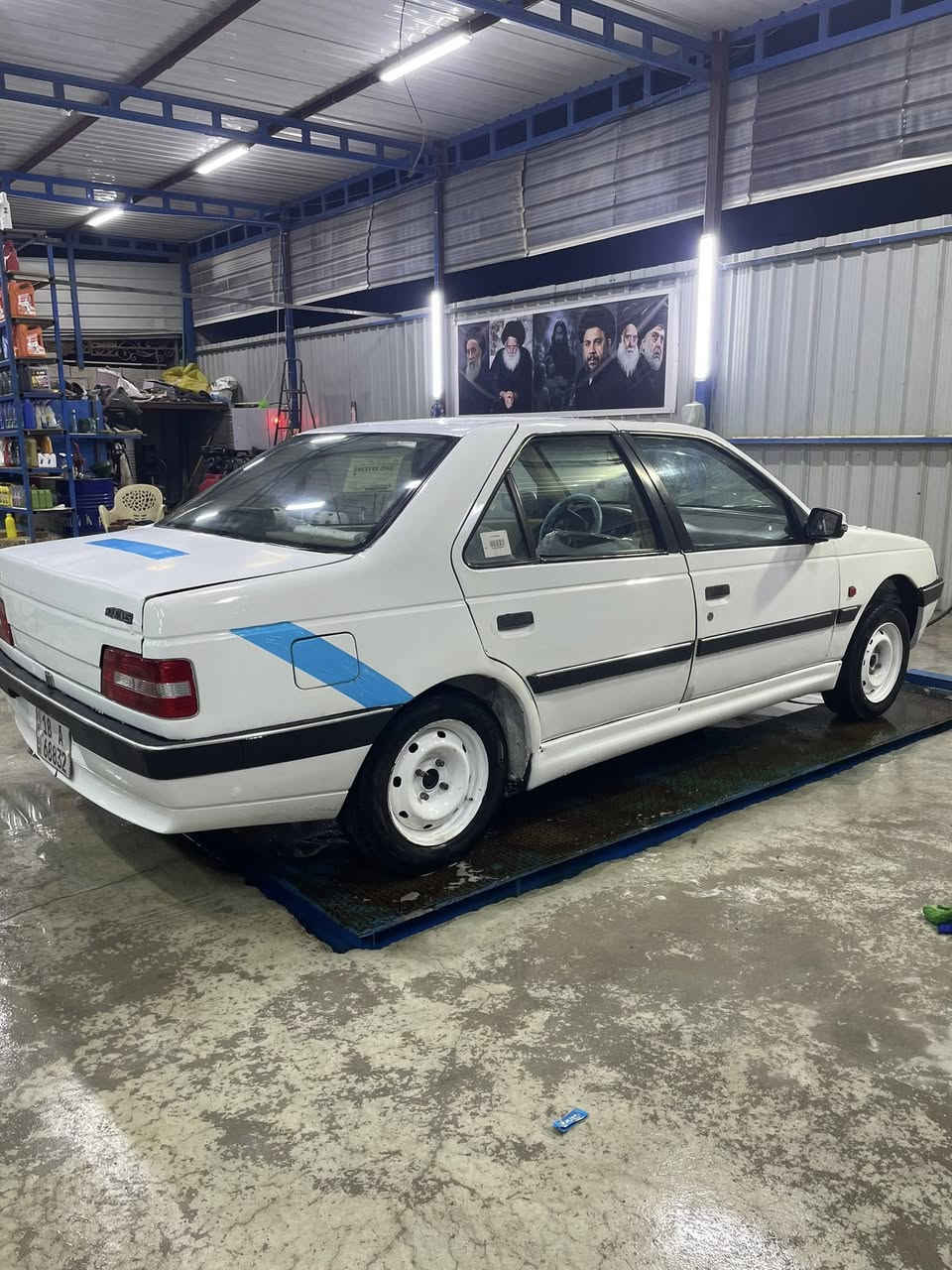 للبيع بيجو مديل 9 جي ال اكس بسمي إنكليزي حداديه جديد كهربائي كله شغاله تبريد شغال معمره خياسات شواصي مكفولات حادث قوي مابيه بيه صبغ مكانات تخم تاير غرفه حلوه بيجي السعر 30 وبيه مجال عنوان النجف الميشتري لايخابر والتفاصيل كله موجوده ***********@
