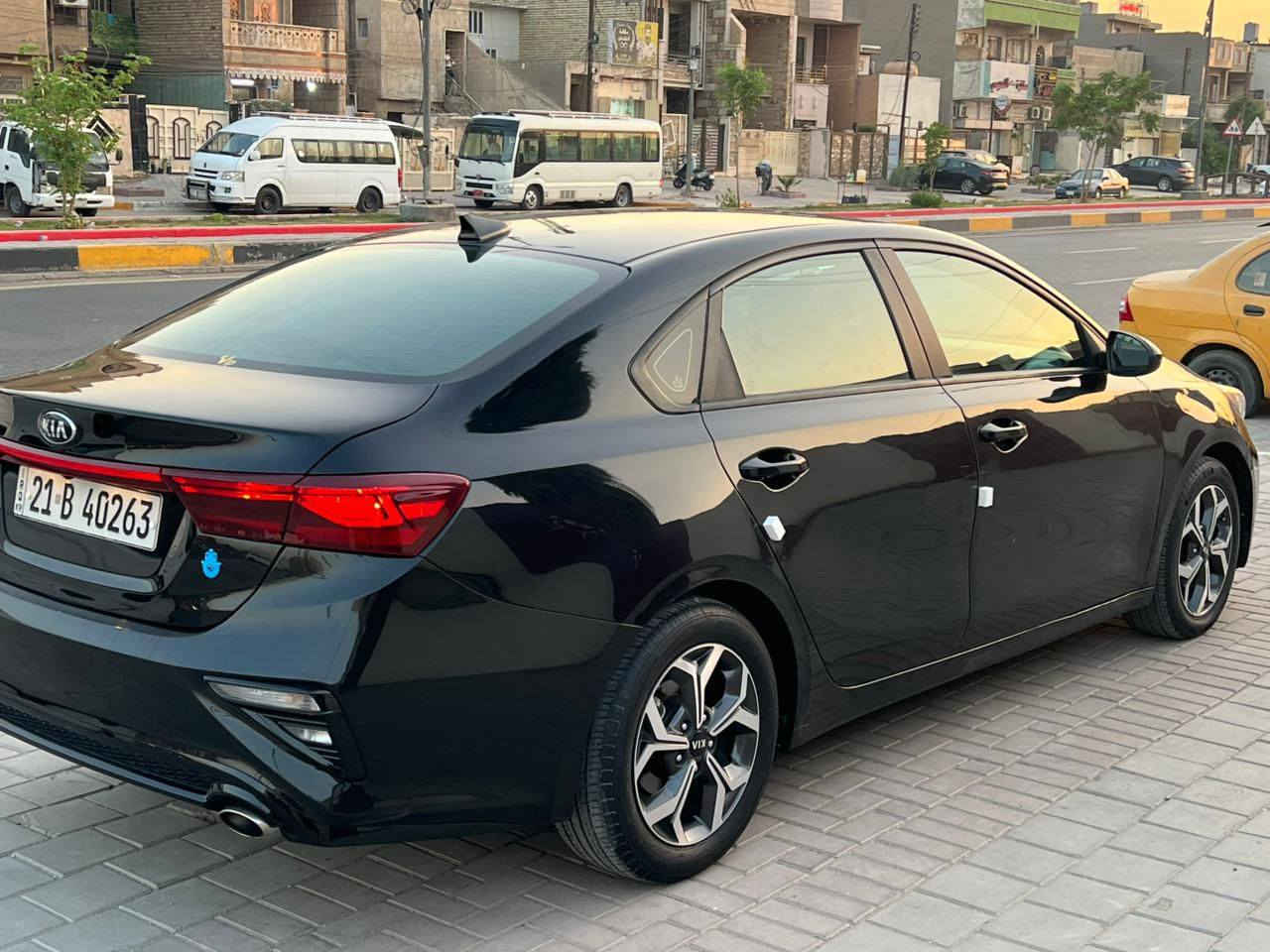 السلام عليكم
فورتي موديل 21 حادثها باب الصدر فقط صبغ بدون ايرباك بدون تبديل ليبل واحد 

مواصفات عادية المعروفة

شاشة كامرة 

تحكم ستيرن 

قيادة ذاتية 

اوتوا بريك 

3 أنظمة قيادة 

تحديد مسار 

سونار مرفق مع الصور 

عنواني بغداد البنوك رقم الهاتف ***********
