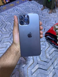 ١٣ برو ماكس • بطارية ٨٦٪ • ويا كارتون