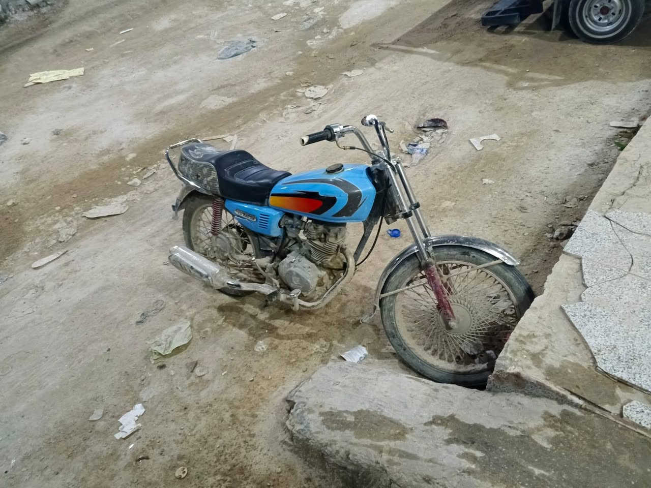 للبيع كلك ***********
