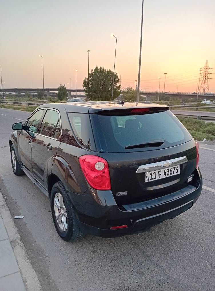 السلام عليكم للبيع شوفرليت اكوينكس  2014 وارد أمريكي حادثها جاملغ جه السايق وبنيد مصلحات نفسهن و بالعراق بيها باب السايق انضربت اباب الكراج 
محرك 4 سلندر 2400 جدا اقتصادي وقوي بانزين عادي وبدون دوانص
كير اوتو 6 نمر 
تبريد ثلج 
السيارة نضيفة جدا  
رقم بغداد الجديد سنوية مجددة بسمي وهزة جديدة 
عارضها ب 98 ورقة وبيها مجال بسيط 
مكاني بغداد حي الجامعة
للاتصال *********** بي واتساب بغداد, العراق
