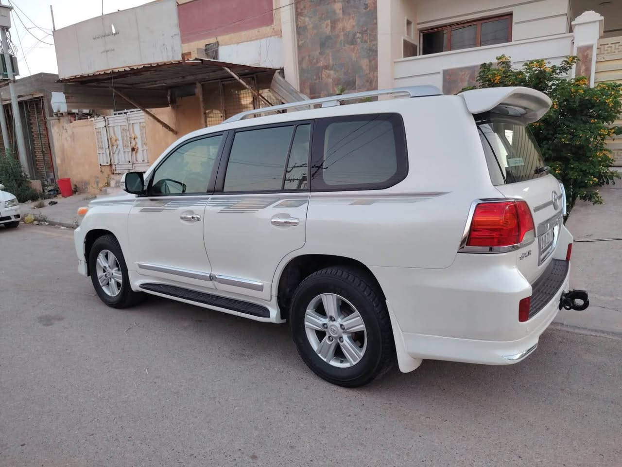 السلام عليكم 
للبيع لاند كروز 2014 V6بريم اصل مكفوله كفاله عامه رقم سليمانيه السعر 385 
المكان واسط قضاء الصويرة 
لاستفسار الاتصال على الرقم 
*********** او ‭***********
