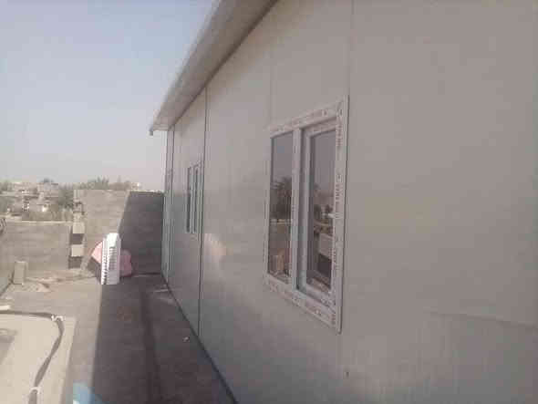 معمل الأخوين
لصناعة الكرفانات والبيوت الجاهزة من السندويج بنل 
مستعدون لانشاء المخازن والمحلات والمنازل والغرف من السندويج بنل 
انشاء مشتملات ذو الطابق والطابقين 🏠
نوع السندويج الدرجة الأولى (ميلانو )سعر المتر المربع كرسته وعمل داخل بغداد فقط ب(30) الف 
نوع السندويج الدرجة الثانية ( ليون ) سعر المتر المربع كرسته وعمل داخل بغداد فقط( 28) الف 
يتضمن الابواب والشبابيك ( pvc)
والكهربائيات المنشأة سعودي 
والإنشاء يكون حسب الطلب والمواصفات وضمان الصيانة 
يوجد تغليف جدار وسقوف ثانوي سعر المتر ١٢ الف كامل 
للاستفسار 
الاتصال على الرقم التالي 
*********** 
يوجد واتساب
