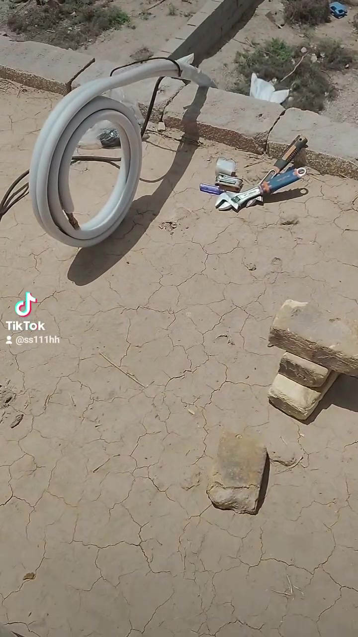 الحمد الله شغلي البصيط
غسل وتنصيب وصيانه 
شغل درجه اولى عليك الاتصال 
***********
@إشارة
