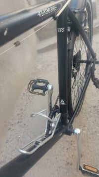 دراجة هوائية من نوع "WEEKEND BIKES"، ومقاسها 510، C700 وتتميز بهيكل من...