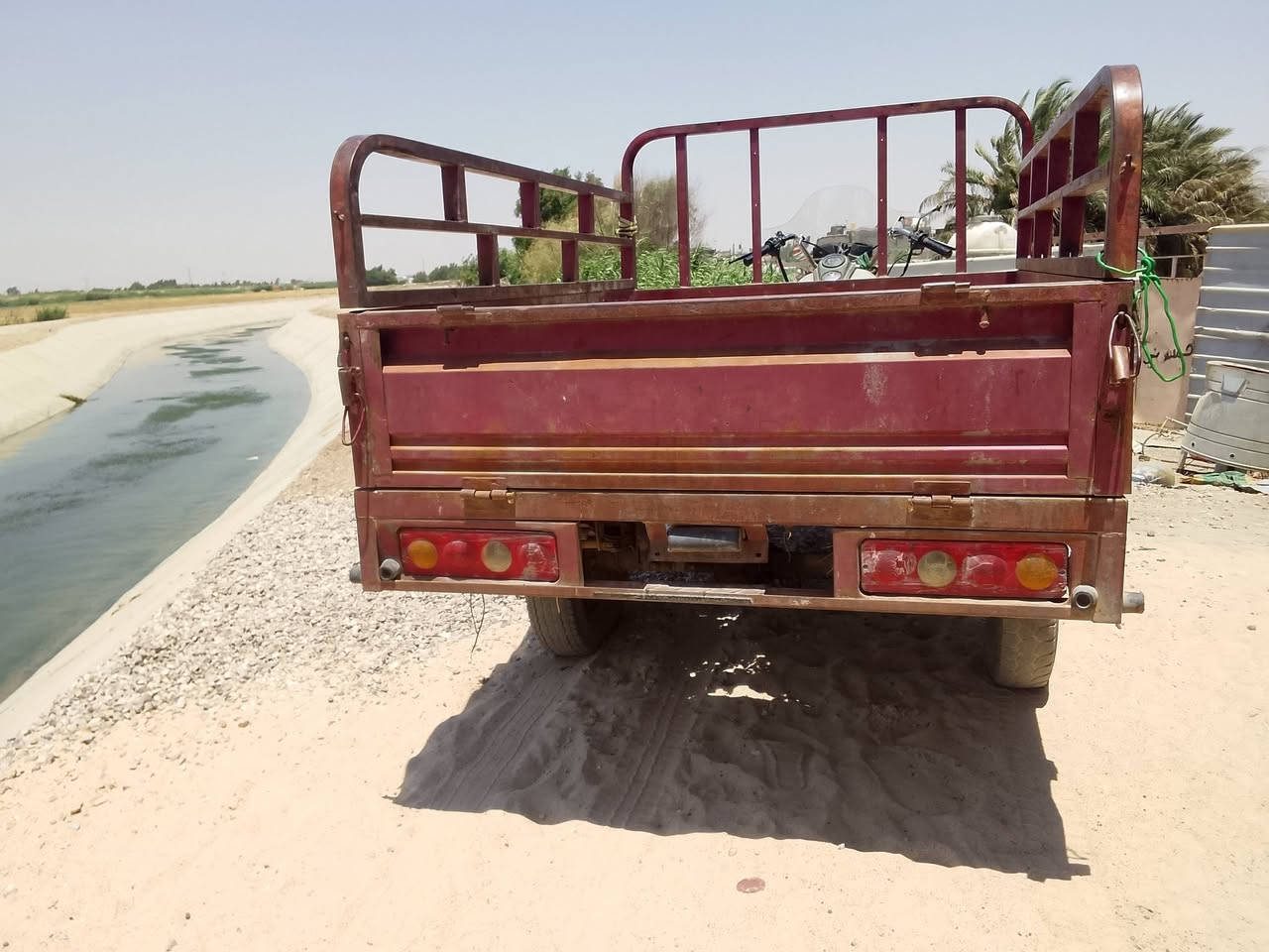 ***********
ستوته  اوراق اصولي شاصي ركبه مكفول مديل 2010 وسعر 850بيه مجال الرجائآ لحد يكتب سعر بكيفه بتعليقات لين تسمع كلام محلو ايعجبك هذا اسعر ايعجبك مايعجبك اعبر المنشور يا اخي عنوان حفريه ناحية تاج الدين
