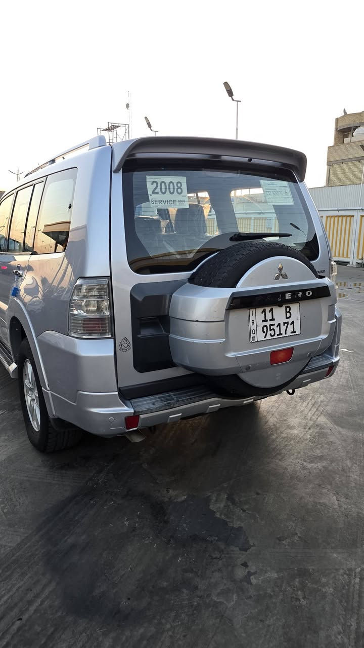 باجيرو حبتور2008  خليجي للبيع او مراوس رقم بغداد دولي 
فول موصفات فئه  GLS
١. فتحه سلايت 
٢. دمام خلفي
٣. كشنات جلد كهرباء 
٤. ويل كبير 
٥. مري شفط +مرايه نيكل + اشاير بلمري 
٦. يده نيكل 
٧. مكينه3500 /6
٩. ثلاجه داخليه 
١٠. داخل اسود ملكي
١١. ٧ راكب + ٣ قطع تبريد 
١٢. تحكمات ٣ جهات 
١٣. فورويل درايف
١٤. حساسات خلفيه 
١٥. سياره جديده 
 ٠١٦شاير ترحيب 
١٧بلوجكتر خلفي 
١٨. نظام مانع انزلاق 
 ١٩• ماشيه 150
٢٠• بلاجكتر زنون 
٢١• الايت زنون 
٢٢• كشنات تدفه تبريد 
 السعر120 وبيها مجال قليل للتواصل      ***********مكان السياره بغداد الشعب
