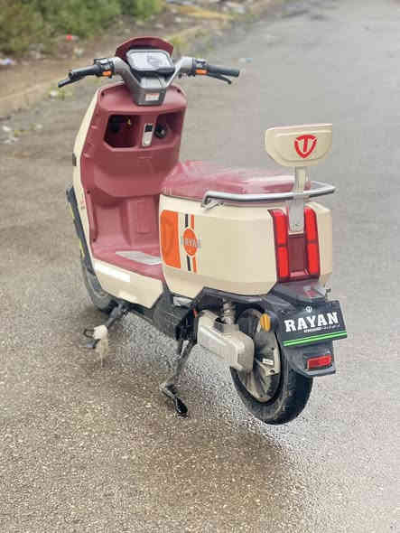 ‏السلام عليكم دراجة ريان كهربائية ‏أعطيك الدراجة شرط ‏ست بطاريات السرعة 80 الدراجة صارلي 18 يوم لمن جبتها جديدة والدرجه  أحلى من الصورة والنظافة مبينة 
موقع موصل حي النور 📍
الرقم والاستفسار *********** اسيا ***********
السعر 1100وبي مجال شي بصيط
