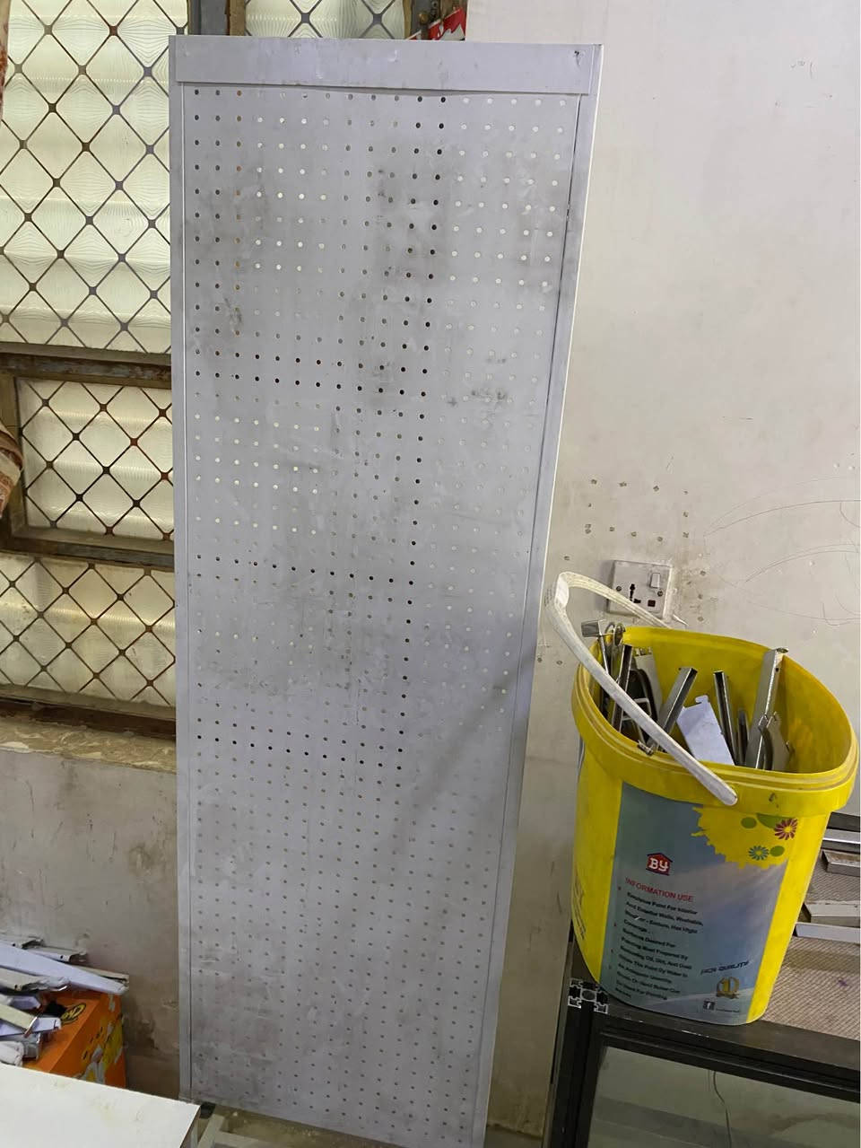 اغراض اسواق للبيع  مجموع كلهن ٣٥٠الف مكاني بغداد الدوره الاسكان شارع (٥)الكنيسه وهذا رقمي *********** بغداد, العراق
