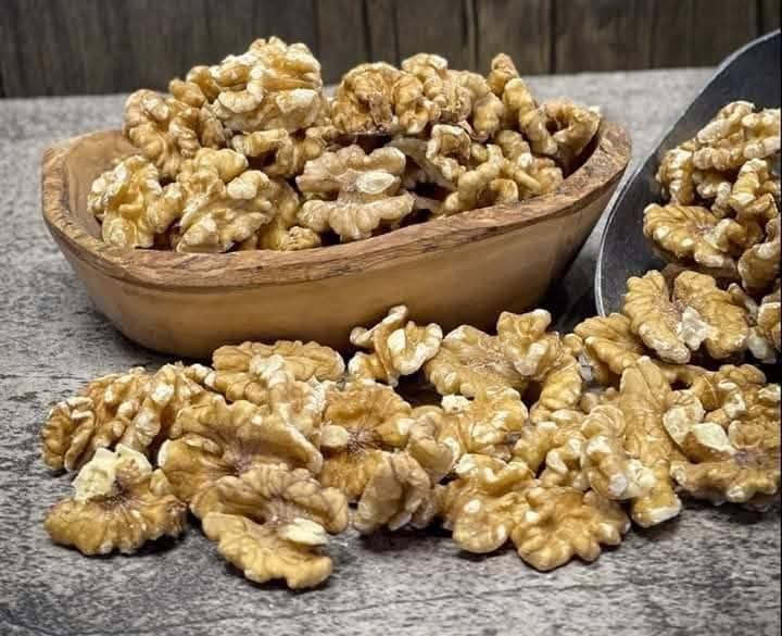 🥜✨ ألذّ أنواع الكرزات والحلويات العراقية الأصيلة ✨🥜
منتجات مختارة بعناية... جودة عالية وطعم يفوز 🌾🍬

🌰 كرزات مشكل اكسترا أولى — 16 ألف
🥜 كازو — 16 ألف
🌽 ذرة محمصة — 5 آلاف
🥜 فستق عبيد — 5 آلاف
🥥 لب جوز — 14 ألف
🍇 زبيب — 8 آلاف
🥜 حمص — 5 آلاف
🌻 حب مصري — 10 آلاف
🍑 تكي مجفف — 8 آلاف
🌻 حب شمسي — 5 آلاف
🍇 كشمش أولى — 6 آلاف
🌰 لوز حلو — 14 ألف

✅ جودة عالية وأسعار مناسبة
✅ مذاق مميز يرضي جميع الأذواق
✅ دعم للمنتج الوطني

🚚 توصيل متاح إلى جميع محافظات العراق
📞 للطلب والاستفسار:
📱 ***********

#طعم_من_ديرتنا
#دبس_وراشي_هيت
#سمسم_عراقي
#تراثنا_أصيل
