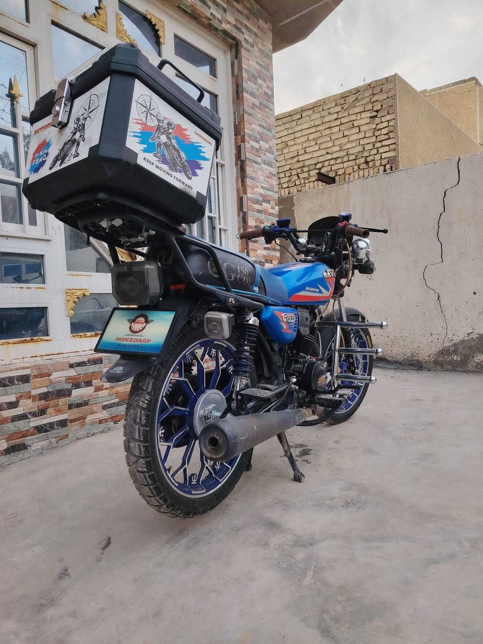 إيراني موديل 2025 مكفوله تخبل مكاني بغداد قرب بسمايه سعرها 825 رقمي ***********
