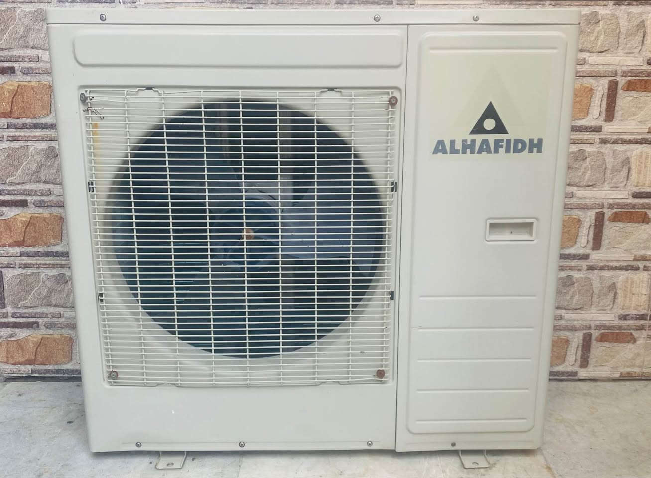 سبلت ٣ طن البارده اوناكس والقطعه الخارجيه الحافظ اثنينهن ابلاد ماداخلات تصليح شرط الضمان سعر ٧٥٠ ناصريه مركز *********** ناصرية, ذي قار
