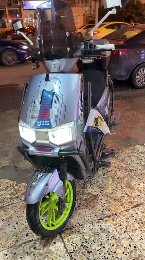 سلام عليكم دراجه دراكون للبيع
6 بطاريت دبل ٣٢ امبير 

بي نضم بك 

بصمه 

ملف ٢٥٠٠

شرط ضد المي 

ماطور فوب موصفات

سعر ٩٥٠ بي مجال للطيبين
***********
***********
