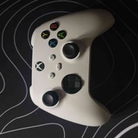 اكس بوكس سيريس اس مستعمل شهرين  بدون كارتونه  ملحقات كامله لوك ستكير ل...