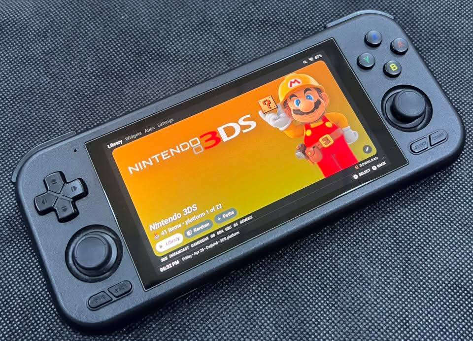 Retroid Pocket 4 pro

من أروع وأفضل الاجهزة اليشغل أقوى محاكيات,

ذاكرة 128 مع رام 128 أصلي سانديسك Switch

أهم محاكيات متوفرة بالجهاز (Nintendo Switch,PlayStation2,PlayStation1.Psp,3ds,ds nintendo,dreamcast,game cuby,game boy color,game boy advance,game boy,sega game cear,sega genesis,Taguar,Lynx,sega master system,super nintendo,nintendo nes,sega saturn,sega cd,pc  engine,Neogeo 
pocket,nintendo 64,virtual Boy)

CPU: 4*A78@2.6GHz 4*A55@2.0 GHz
GPU: G77 MC9@836MHz
RAM: 8GB LPDDR4x
Storage: 128GB UFS 3.1 + TF Card Slot
OS: Android 13

السعر: 180 الف


**إذا كنت صاحب هذا الإعلان وتريد حذفه لأي سبب، رجاءا أرسل رسالة إلى الدعم الفني**