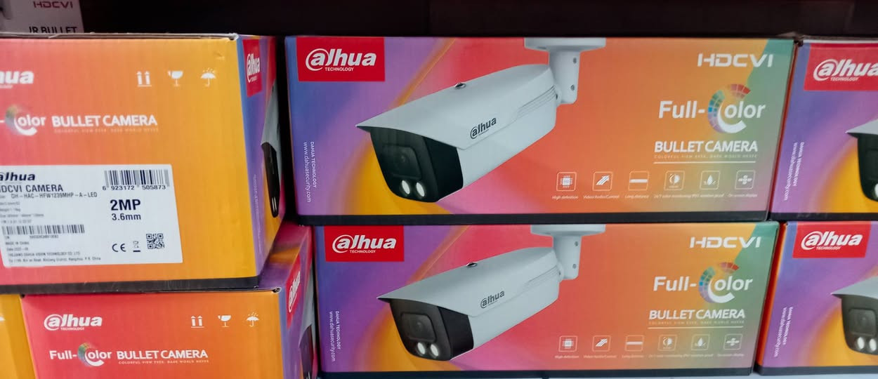 ✨ شنو نوفر بمركز الحميد للموبايل؟ ✨
📷 نصب وصيانة كاميرات مراقبة
أمانك صار أسهل مع باكج Dahua الأصلي!
كاميرات Full Color تصور ليل ونهار بوضوح عالي 📸
جهاز تسجيل ذكي WizSense
كيبل قوي يتحمل المسافات الطويلة
✅ حماية كاملة
✅ جودة عالمية
✅ سعر منافس

📍 الدورة – شارع الوادي
📞 ***********
📞 ***********

🤍 خدمتكم شرف لنا
الحميد للموبايل صفحه المركز
