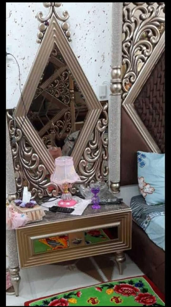 غرفة نوم تركي ثقيل الله شاهد شتريتها ب4ملايين للبيع والسبب ماعندي مكان لأنها غرفه ضخمه
السعر مليون ونص وبيها مجال وللعلم جامة الكنتور مفطوره الاستفسار على هذا الرقم***********
