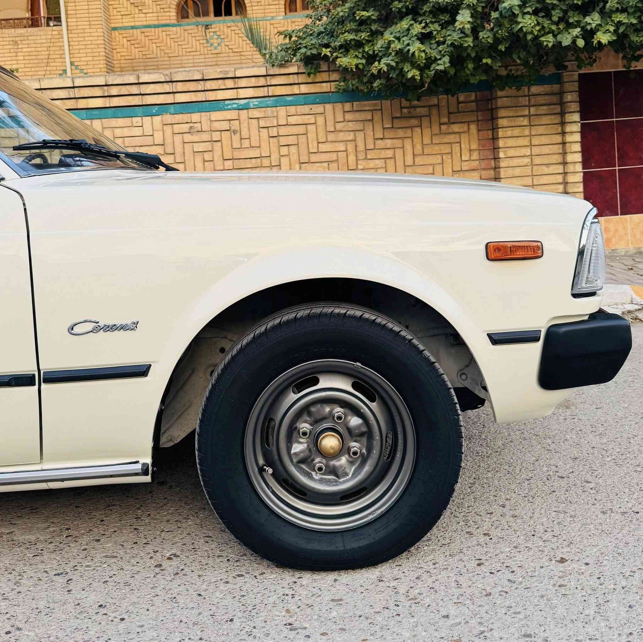 #_المعيني_لتجارة_السيارات❤️
-------------------------
(( تويوتا كرونا 1979 ، بلادية بحالة الشركة ، رقم بغداد بأسمي ، ما بيها أي نقص ، مميزة و نظيفة جداً داخل و خارج ))🌹
:
#_السعر / 115 ورقة💰
:
#_للإستفسار / *********** ☎️
------------------------------
