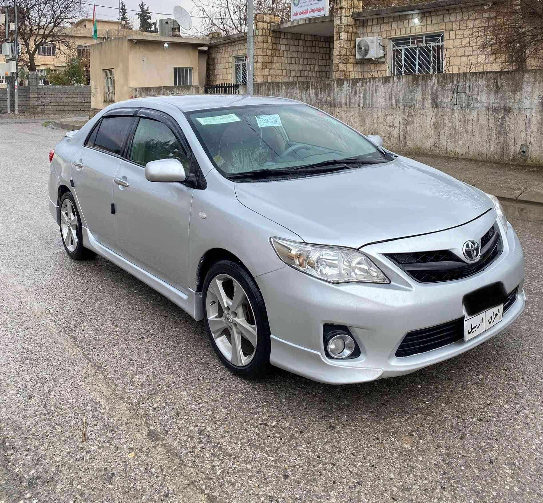 تۆیۆتە کرۆلە 2008 کامل کراوەتە2013 تۆماتیک مەکینە گەورە فۆرمیکە تایەو ویلی 17 لەژێرە نوێیە سیارەکە توندو تۆلە بێ کێشەیە  5 پارچە بۆیاخی هەیە پێشو دواوەی  ناودەرگای کەپسە تەنها ناودەرگای دواوەی سەکن کەمێکی هەیە کال بوونەوەی نیە تەحویل گێر مەکینە تەبریت سارد و گەرم بەشەرت نرخی 90$مەجال   
ژمارەی خاوەنی واتس ئاپ : *********** أربيل, العراق
