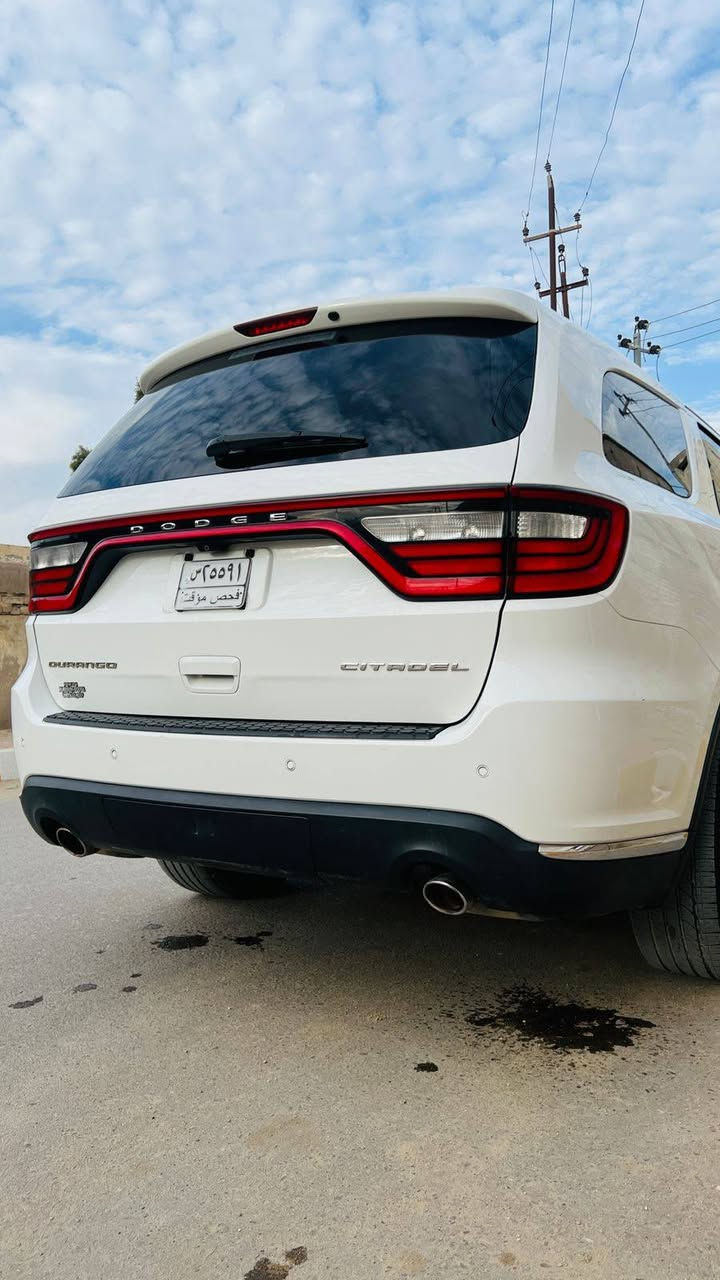 سلام عليكم
دورنكو موديل ١٥ دخول جديد
كتاب ظباط
سيتادل اعلى فئه بلدورنكو 
تشغيل عن بعد
حساسات
كشن ميموري
كشنات تدفئه تبريد
لايت زنون بلاد 
جنطه كهربائيه
وبعد هواي مواصفات بيها
 سياره جاهزه من كلشي وجديده
داخله بدون حادث سونار موجود بلمنشور
بيها مسبق من امريكا تبديل باب وصبغ اثر شخوط يعني بدون حادث
مكان سياره ناصريه سوق شيوخ
الاستفسار اكثر***********
***********
