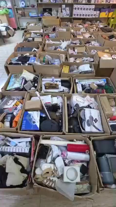 🔥 فرصة ذهبية لأصحاب البثوث المباشرة 🔥
وصلت شِلعة منتجات مكس متنوعة وزن 800 كيلو كامل( عدد. أدوات .ملابس.احذية . منزلية • إكسسوارات • تجميل • ألعاب • أدوات سيارات • قطع غريبة للبث)

يعني باختصار:المحتوى جاهز… وأنت فقط افتح لايف وبيع 💰

التاجر الذكي يعرف:مو كل البضاعة تنباع بالمحل…لكن بالبث المباشر ممكن تتحول كل قطعة إلى ربح 🔥

⚠️ الكمية محدودة — البيع شلعه  فقط📦 الاستلام مباشر (أو شحن للمحافظات)

للاستفسار والتفاصيل راسلنا خاص
***********
