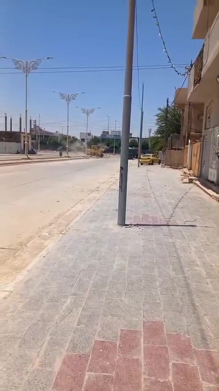 بيت للبيع طابو زراعي سند 25 إقرار محكمة المساحه 75متر واجهه 5م نزال 15م طابق واحد الموقع حي الزهراء طريق بغداد عمود 43 سايد الخروج يتكون من صاله وغرفة نوم ومطبخ ومنور وصحيات يبعد عن شارع بغداد 100متر وعن السايدين الفرعيات 25متر السعر 105 مليون قابل للتفاوض يوجد فيديو لكافة تفاصيل البيت تفاصيل أكثر الإتصال على الرقم ***********
