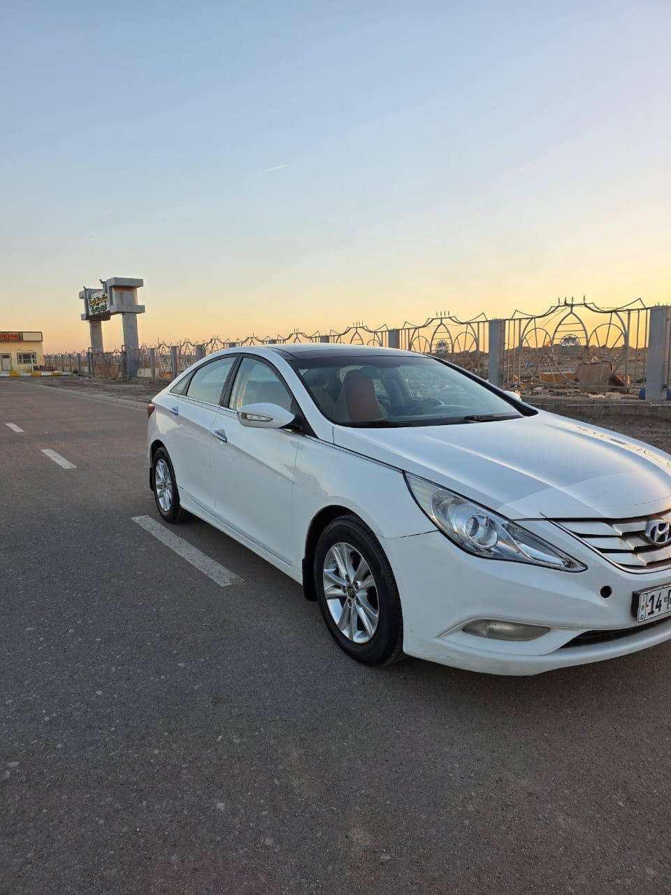 سوناتا مديل 11 فول مواصفات بنو رام تبريد خلفي كشنات كهرباء كفاله عامه من الضربة وتبديل وصبغ سياره جديده وجاهزة من كلشي مابيهه اي نقص محرك وكير وحداده وتبريد شرط الفحص رقم بصرة سنويه جديد سعر 110 هاتف *********** عنوان بصرة سياره وارد كوري
