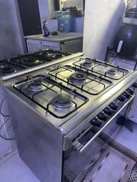 طباخ • للبيع