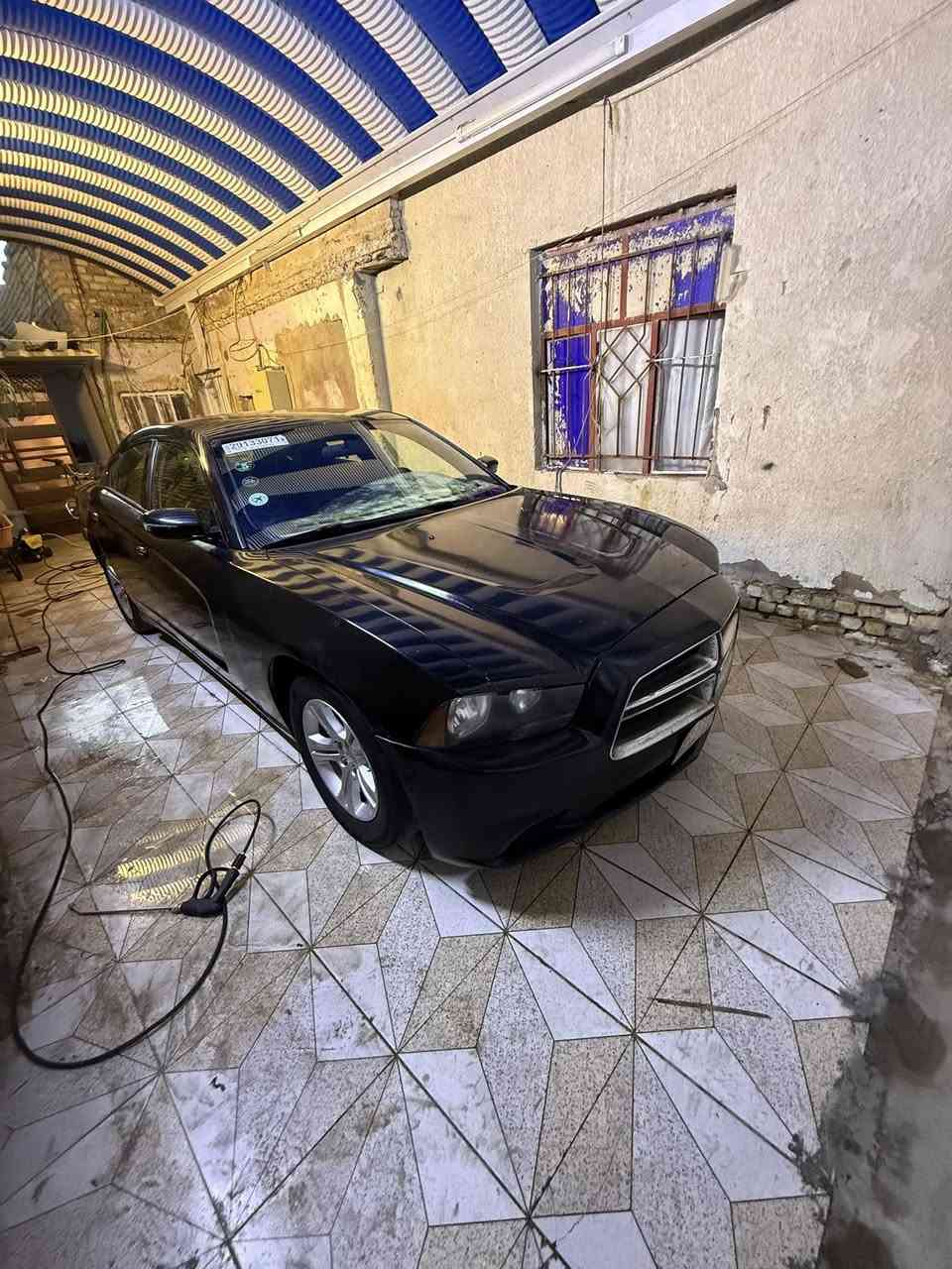جارجر موديل 2013 صبغ عام السعر 105 وبيه مجال ***********
