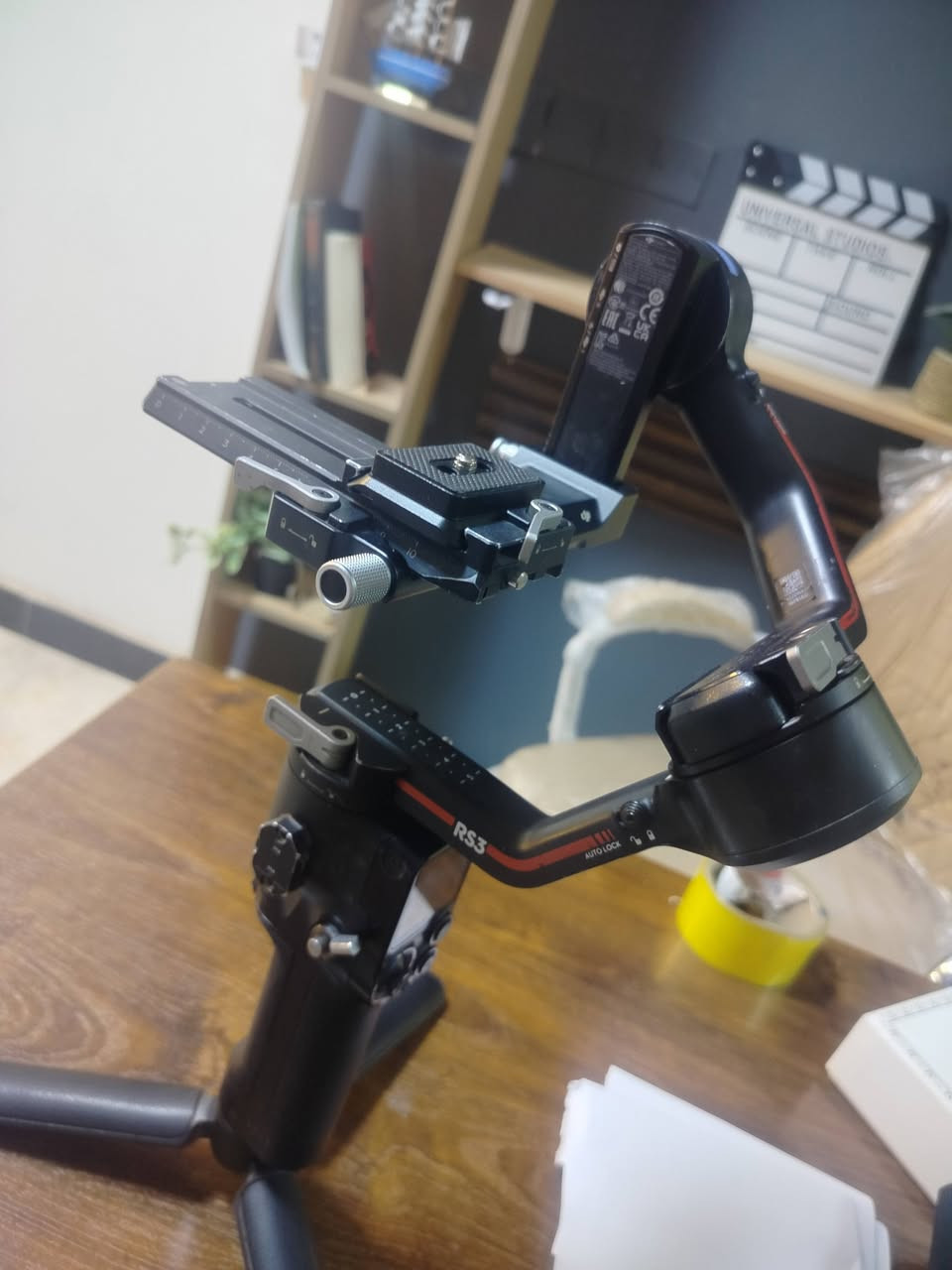 رونين Rs3 للبيع
النضافة مثل ماموضح كدامكم بصورة 
بس كشغل شغال ومابي اي مشكلة 
السعر 450 وبي مجال 
للتواصل والاستفسار 
***********
