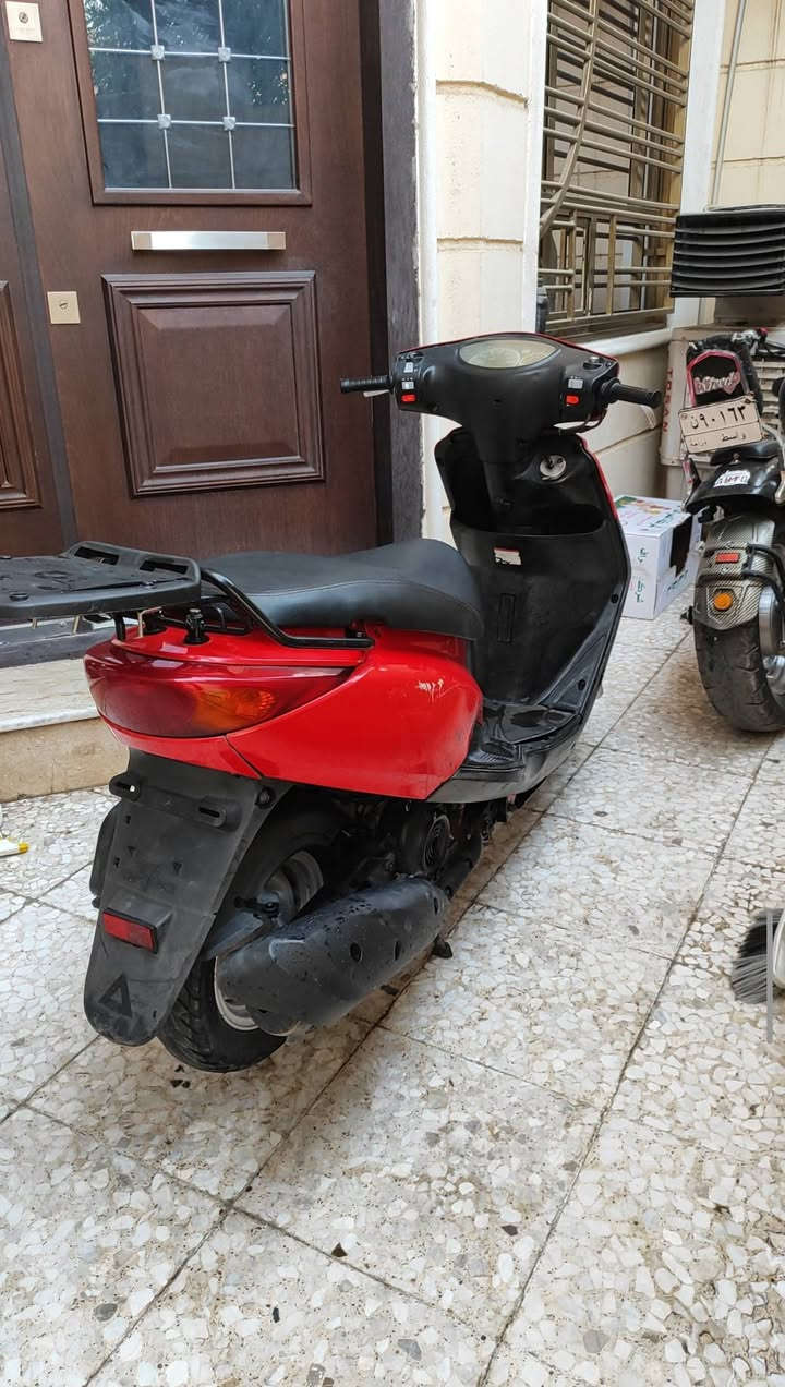 متروكه ماطلع بيها مكينه مكفوله تأيرات جدد دراجه نصبه كلش حلوه مكينه جديده
السعر ٨ اوراق وبيها مجال 
جيب وياك فيتر وافحص دراجه تنقتنع يله تشتري 
مكان البنوك 
***********
