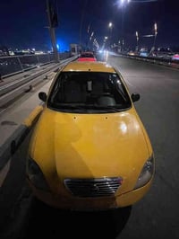 طيبه للبيع موديل 15 بيع مستعجل كامله من كلشي كبل للشارع السعر 40 وبيها...