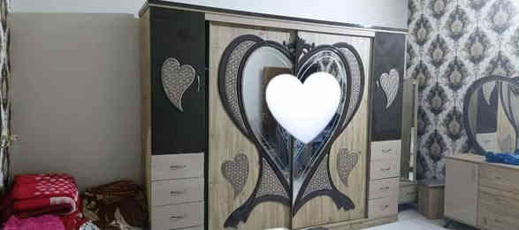 غرفة نوم تركي  مستعمله قليل نظافة احلى من الصور 
9قطع 
السعر 800
العنوان الشعله 
***********
