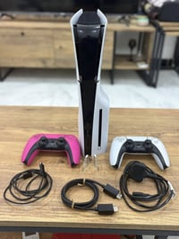 PS5 سليم • 1TB • ملحقات كاملة