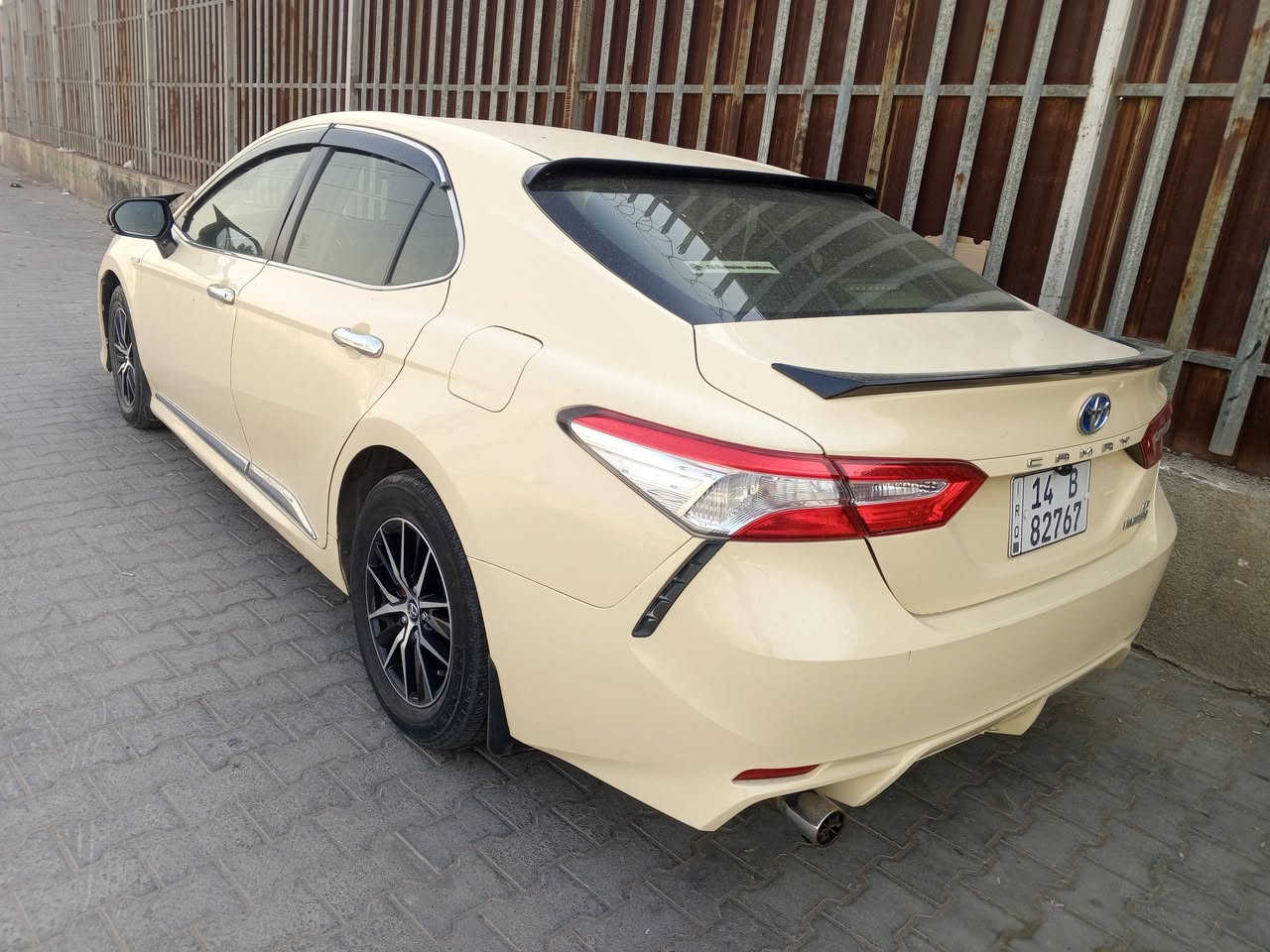 سلام عليكم
كامري موديل 2019 معليا 2023 رقم بصره هايبردLE المواصفات حسب الصور تحويل مباشر باسمي السعر 128 
قابل للتفاوض الاتصال ***********
