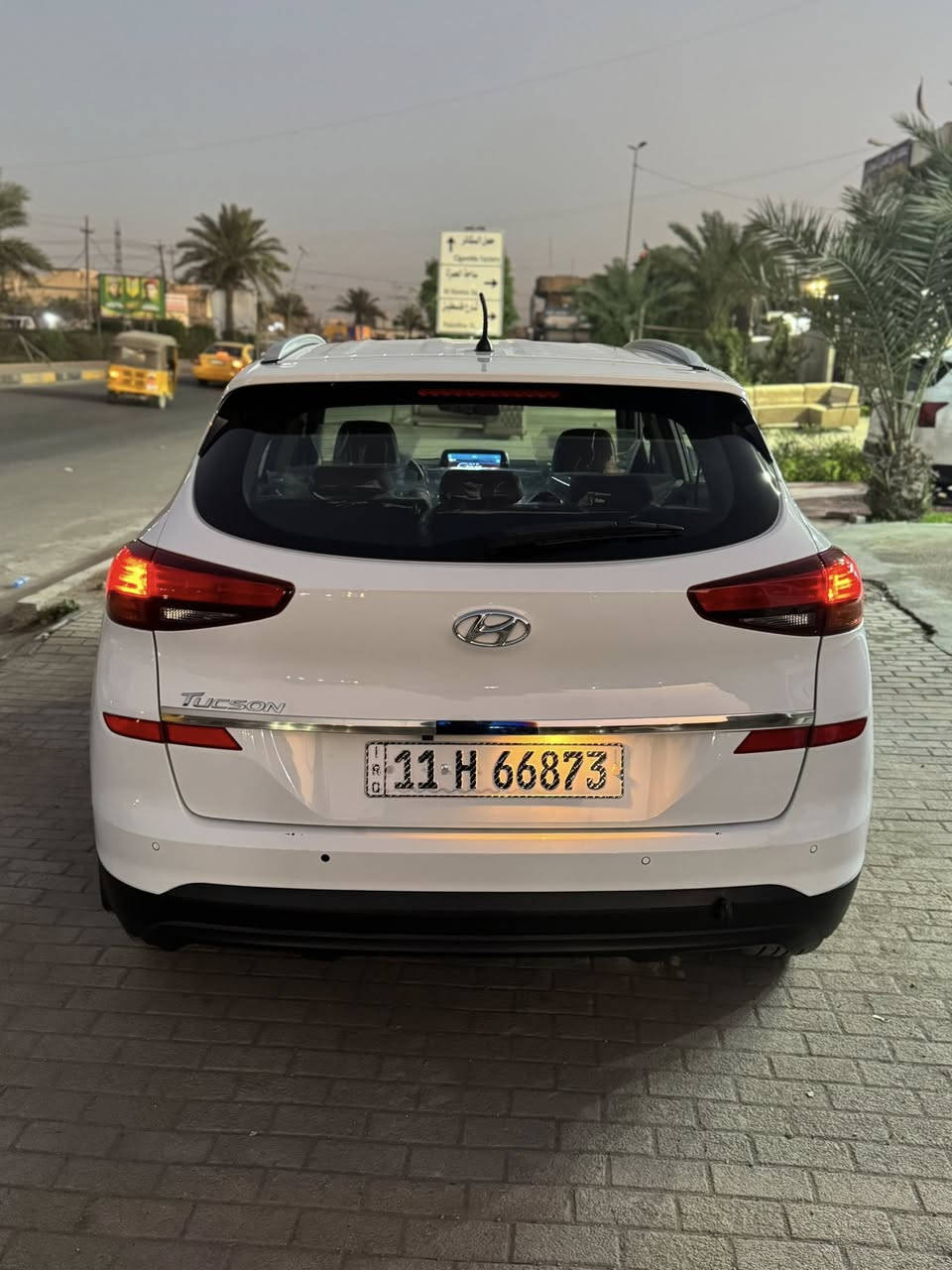 توسان للبيع موديل 2020 خليجي فول موصفات ماعدابلراما   مواصفات 5 عدسات  كشنات كهربائي كشن جلد صاج كامره شاشه دواره سيارة جديده ماشيه ٥٣ الف سيارة مكفوله من ضربة بيه صبغ نص بنيد والباقي مكفوله سعر ١٨٣ مكان سياره بغداد الرصافة رقمي ***********
