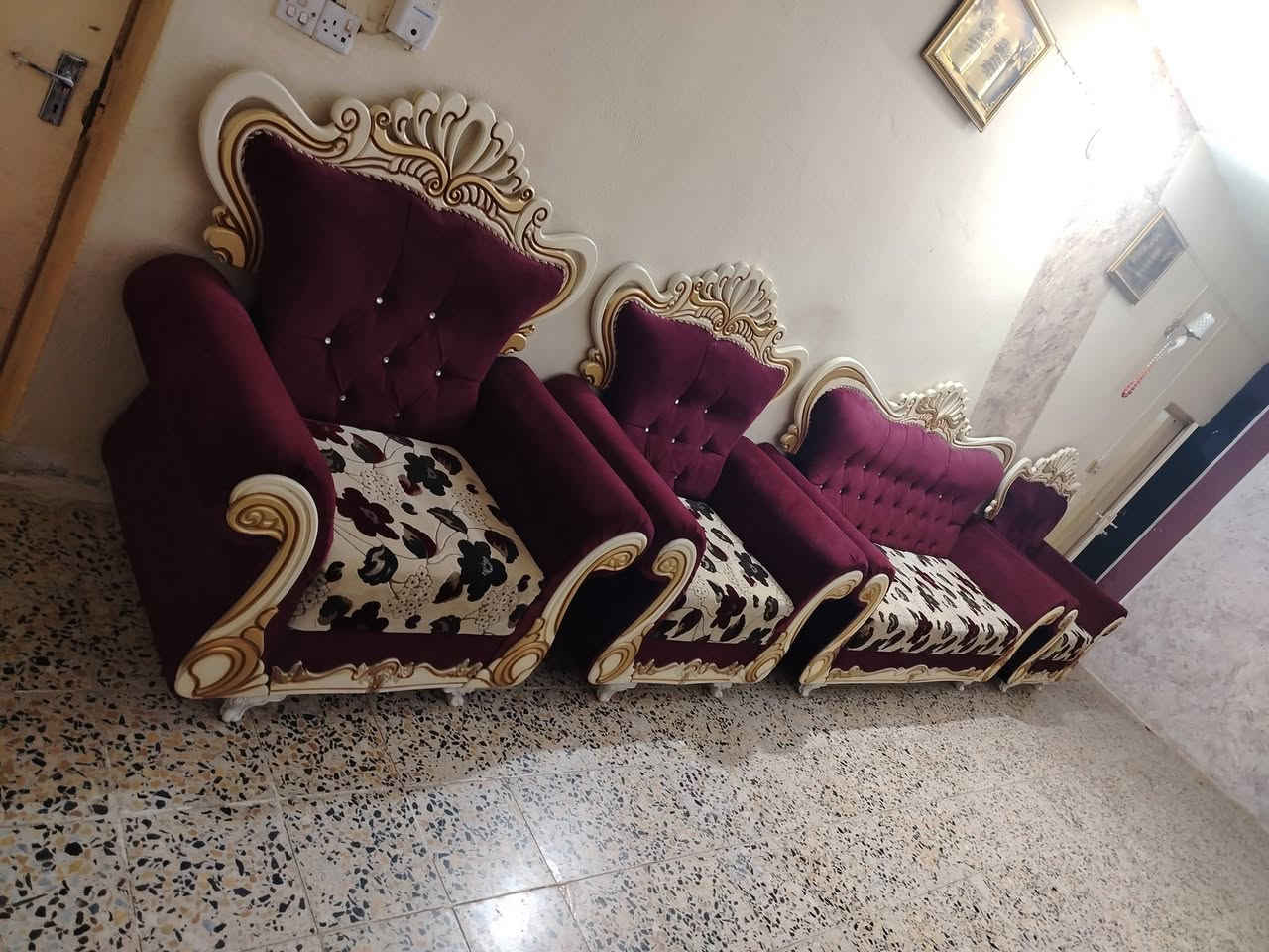 سلام عليكم شباب تخم للبيع سعر خاص.  ***********
